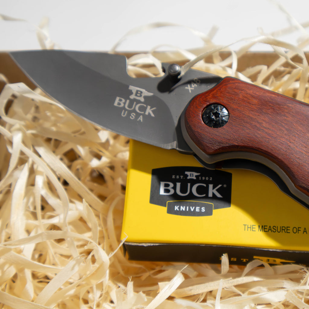 Classic Buck Knife